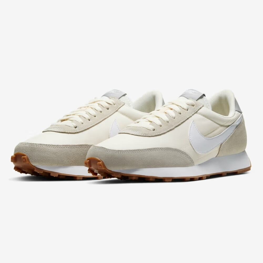 Nike Daybreak CK2351-101 Women Casual Shoes White Pale Ivory Sz 9.5 EUC Sneakers